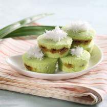 Cara membuat CAKE PANDAN KUKUS TABUR GULA MERAH - Resep Masakan Rumahan