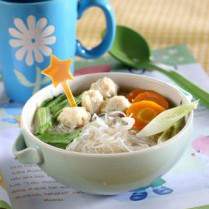 Cara membuat SUP PAKCOY BOLA AYAM - Resep Masakan Rumahan