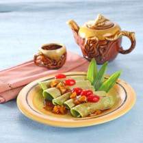 Cara membuat PANCAKE GULUNG PANDAN SAUS GULA MERAH - Resep Masakan Rumahan