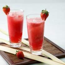 Cara membuat LYCHEE AND STRAWBERRY DRINKS - Resep Masakan Rumahan