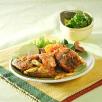 Cara membuat Ikan Tongkol Sambal Kencur - Resep Masakan Rumahan