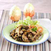 Cara membuat Kering Ikan Bulu Ayam Cabai Hijau - Resep Masakan Rumahan