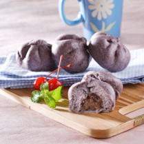 Cara membuat Bakpao Ketan Hitam Isi Kacang Merah - Resep Masakan Rumahan