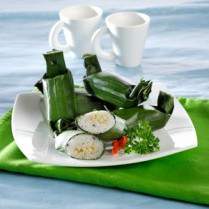 Cara membuat Lemper Ayam Wijen - Resep Masakan Rumahan
