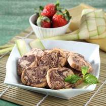 Cara membuat Kue Kering Stroberi Marmer - Resep Masakan Rumahan