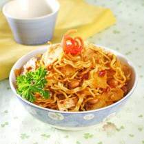 Cara membuat Kering Mi Pangsit Balado - Resep Masakan Rumahan
