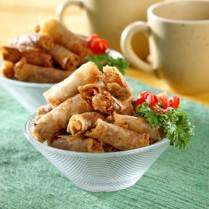 Cara membuat Sumpia Serundeng Ebi Pedas - Resep Masakan Rumahan