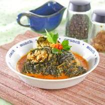 Cara membuat Buntil Daun Pepaya Kuah Pedas - Resep Masakan Rumahan