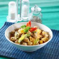 Cara membuat Sambal Goreng Kentang Daging - Resep Masakan Rumahan