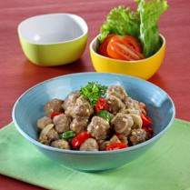 Cara membuat Bola Daging Tumis Cabai - Resep Masakan Rumahan