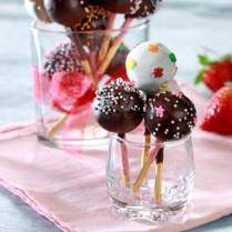 Cara membuat Cake Pops Dark Cherry - Resep Masakan Rumahan