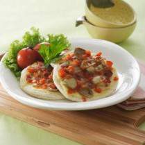 Cara membuat Roti Pizza Saus Bechamel - Resep Masakan Rumahan