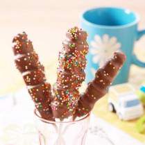 Cara membuat Cokelat Biskuit Loli - Resep Masakan Rumahan