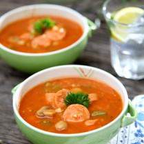 Cara membuat Tomato Sausage Celery Soup - Resep Masakan Rumahan