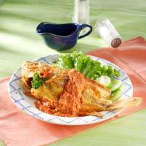 Cara membuat Nila Goreng Sambal Plecing - Resep Masakan Rumahan