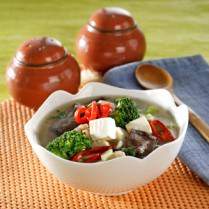 Cara membuat Sup Brokoli Tahu Sutra - Resep Masakan Rumahan