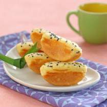 Cara membuat Kue Pancong Wijen - Resep Masakan Rumahan