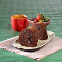 Cara membuat Bolu Gulung Cokelat Stroberi - Resep Masakan Rumahan