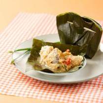 Cara membuat Tum Ikan Tongkol - Resep Masakan Rumahan