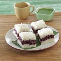 Cara membuat Ketan Lapis Saus Pandan - Resep Masakan Rumahan