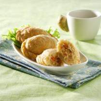 Cara membuat Pastel Wijen Ayam Pedas - Resep Masakan Rumahan